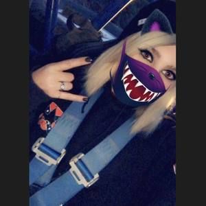 Meet your Posher, Nina